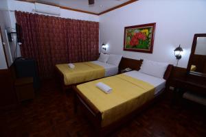 Tahanan Lakeview Hotel