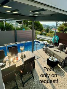 MYTHOS VILLA PALIO, lower area with private pool and outdoor kitchen is only available from August 1st to September 12th