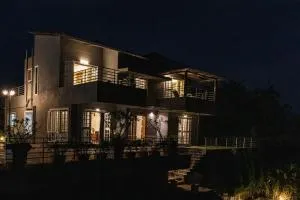 CosmicStays Grey Stone Villa Mountain & Dam View - Mulshi