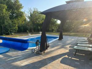 Bekas Lodge 2