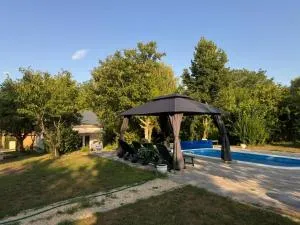 Bekas Lodge 2 - 陶马希