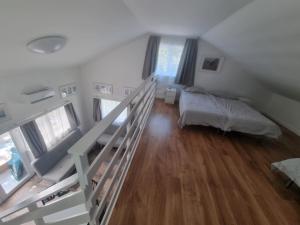 Bekas Lodge 2