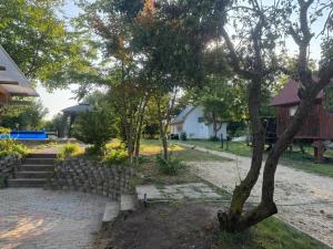 Bekas Lodge 2