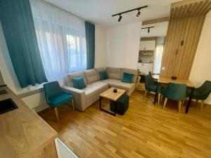 3 Monkeys Apartments - S3