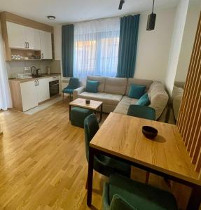 3 Monkeys Apartments - S3