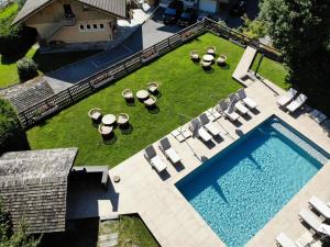 Hotels Hotel Les Roches Fleuries : photos des chambres