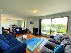Bashams Beach House 7 Sun Crt Middleton - No Linen Included