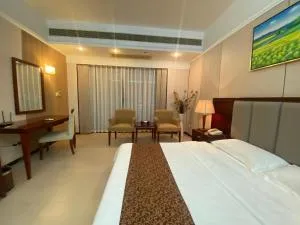 Yinfeng Hotel Guangzhou North Station Branch, Huacheng Road Subway Station Branch - Xiahuangtang