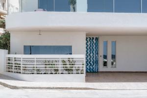 Koum Kapi Atelier-Waterfront Apartment with Sea Views