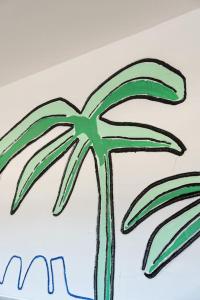 8 Min walk to Harbour