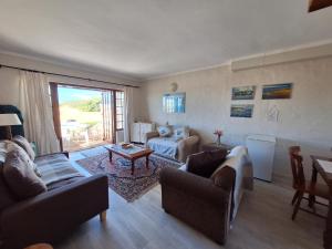 9 Settler Sands Beach Apartment