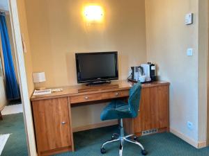 Hotels Logis Hotel Restaurant SPA Le Tosny : photos des chambres