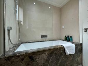 Trendy 2BR 2BA Flat in Crystal Palace