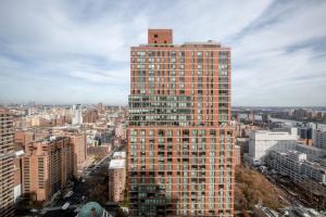 Blueground UES pool gym nr central park NYC-1293