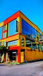 Ark Hotel Sungai besi - 沙登