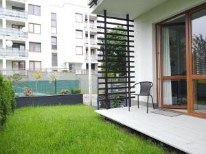 Green Garden Apartment