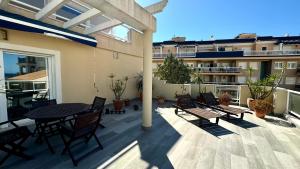 Apartamentos Carlton VyB