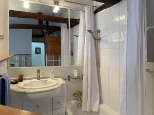 Princes Terrace 2 bdr bth AC lift terrace garage Odéon Luxembourg