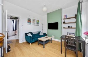 Flat in Brighton & Hove with own bathroom