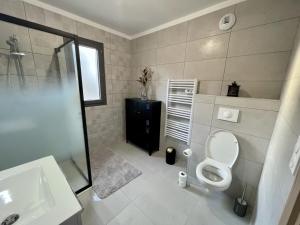 Appartements Charmant T2 avec terrasse : photos des chambres