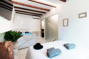 Sahara & Amazzonia Luxury Rooms- The House of Travelers