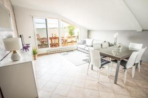 Mansarda luminosa in centro a Sanremo