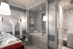 Hotels La Reserve Paris Hotel & Spa : photos des chambres