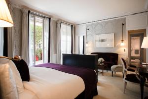 Junior Suite with Terrace room in La Réserve Paris Hotel & Spa