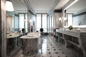Hotels La Reserve Paris Hotel & Spa : photos des chambres