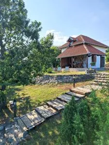 Planinska kuća Radulović - Biserske Kuće