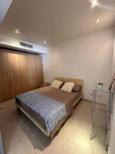 Flat in the heart of St Julians