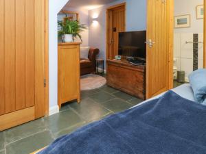 Broadstone Boathouse