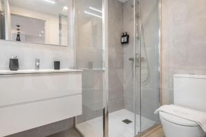 Seaside apartment steps from Marina Port by REMS