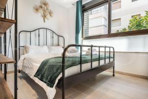 Seaside apartment steps from Marina Port by REMS