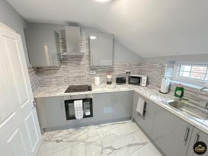 Modern 1 Bed Apartment In Morpeth - Contractors