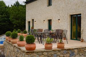 Dom pri jazere, Bešeňová