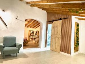 Paraje Natural, 6 habitaciones, piscina, 1800m2, cesped