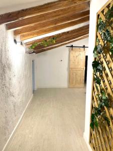 Paraje Natural, 6 habitaciones, piscina, 1800m2, cesped