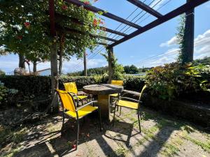 AZ Solar Cottage and Secret Garden