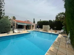 Seabreeze Villa - Paphos