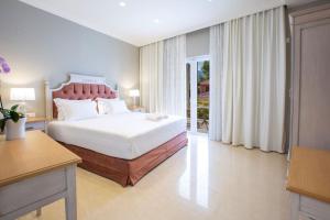 VK Luxury Suites With Private Parking