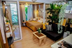 Azure Urban Resort Staycation by Solace Peak - Bagumbayan