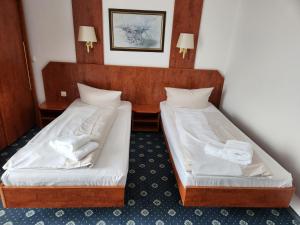 Hotel Hoyers in Pinneberg, Free Parking and WiFi