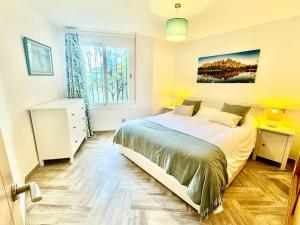 Charming Beachfront Apartment