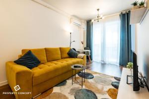 Central Residence Apartment 827