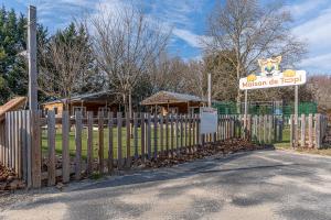 Campings Camping 4 etoiles, parc aquatique : photos des chambres