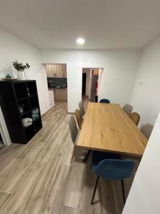 Apartamento con 8 habitaciones y 5 baños