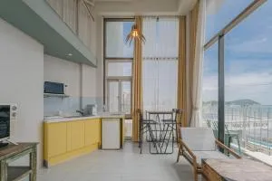 grim house - Ch'ŏngsap'o