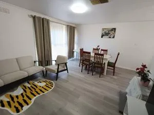 Lovely and quiet house Near Westfield CBR Hospital - Lyons