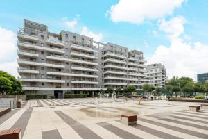 New Varsovia Comfort 569 by BookingHost